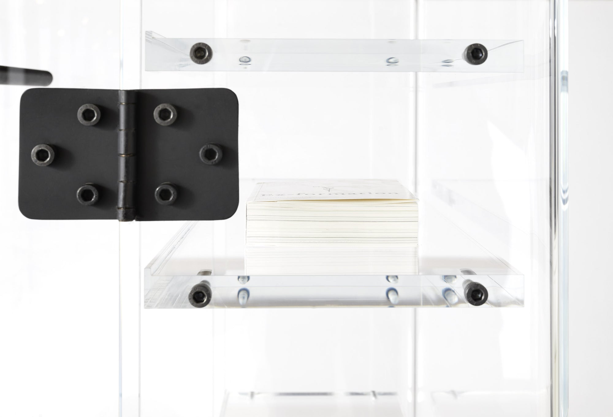 Roller Cabinet in acrylic