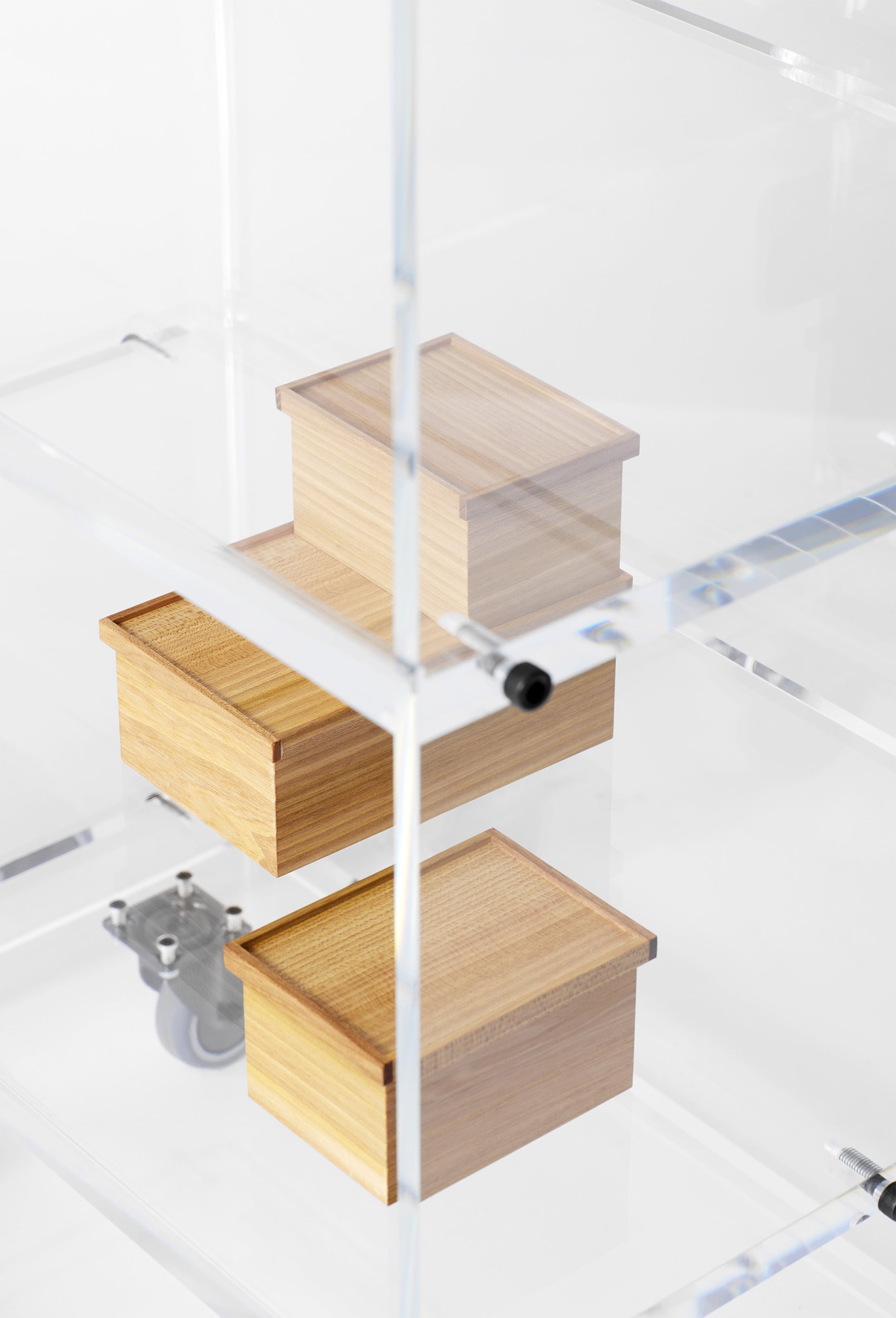Roller Cabinet in acrylic