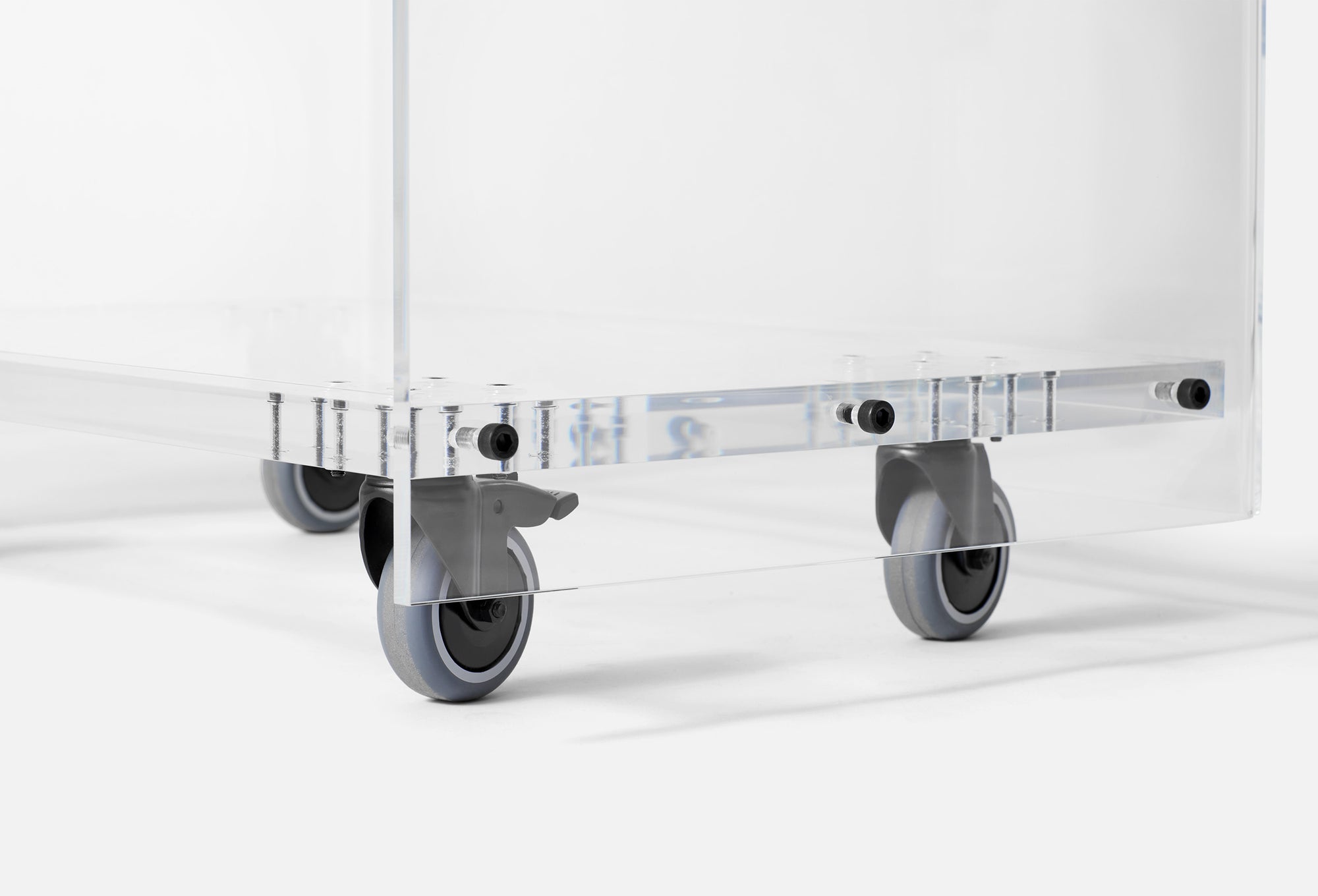 Roller Cabinet in acrylic