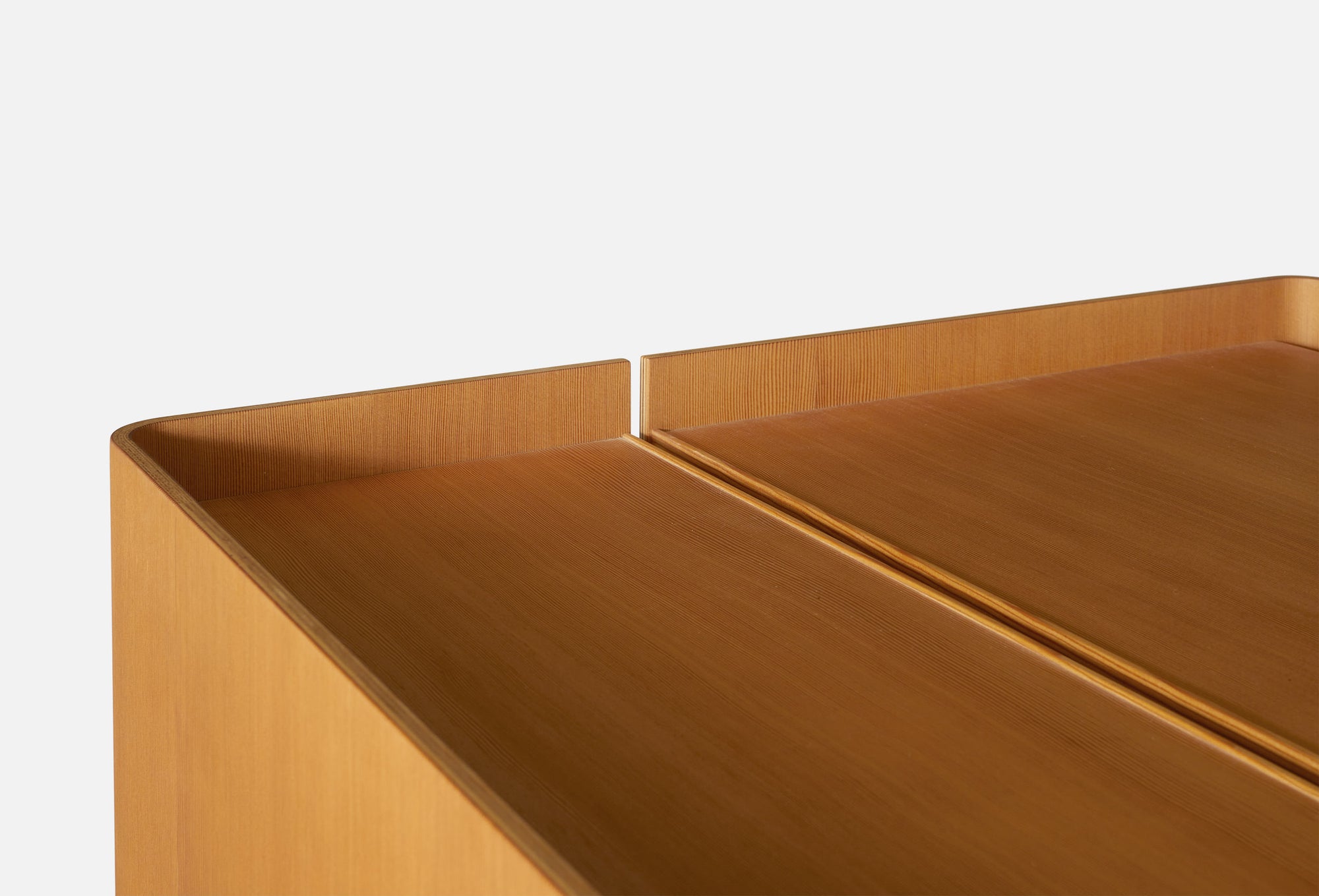 Roller Cabinet in Oregon pine
